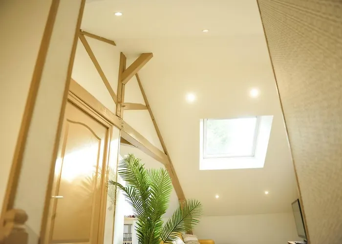 Апартаменты Du Centre Шарлевиль-Мезьер